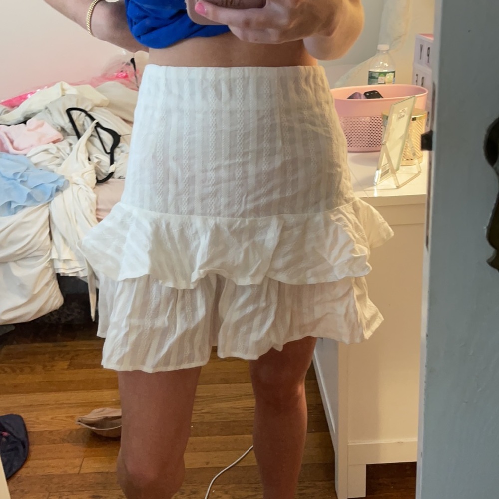 NWT Princess Polly Ruffled White Mini skirt - Picture 2 of 3